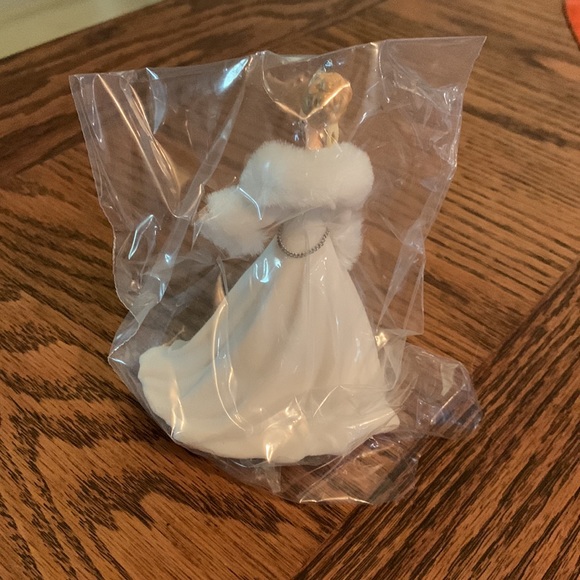 Celebration Barbie Ornament, Special 2003 Edition Collectors Series - Picture 3 of 7